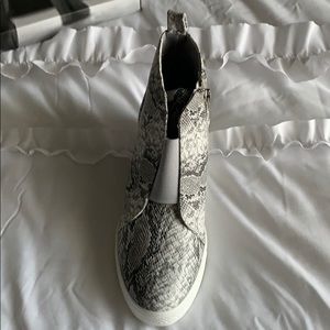 Snakeskin heeled sneaker. Brand new.